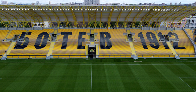 Естествени спортни треви